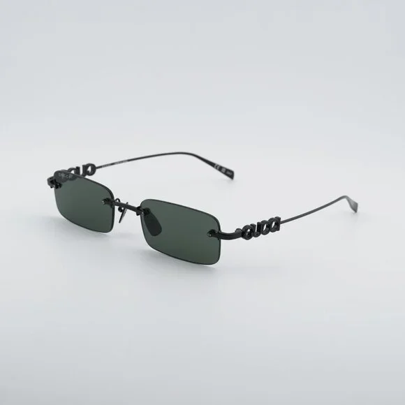Gucci GG1808S 001 Sunglasses Shiny Black Rectangle Frame, Black Lenses New Gucci GG1808S 001 Sunglasses Shiny Black Rectangle Frame  main image 3